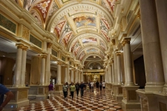 durch diese Gänge im Venetian schwebten wir